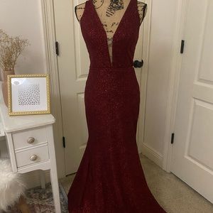 Gorgeous Rachel Allan Formal Gown, size 6